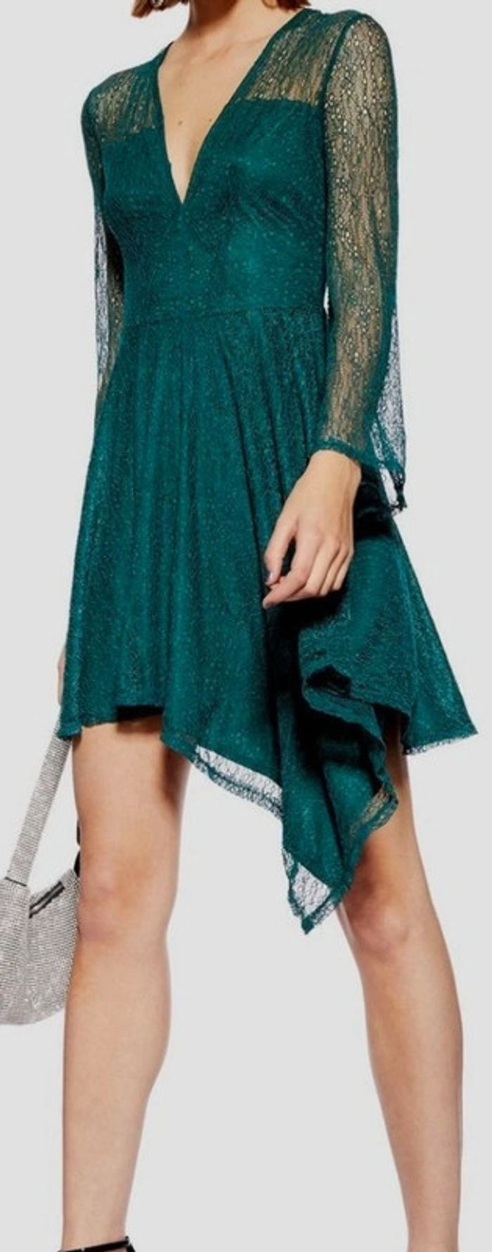 Robe dentelle asymétrique - photo numéro 5