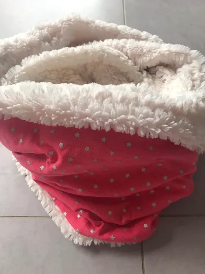 Tour de cou / snood - rose avec étoiles Vertbaudet 2/6 ans