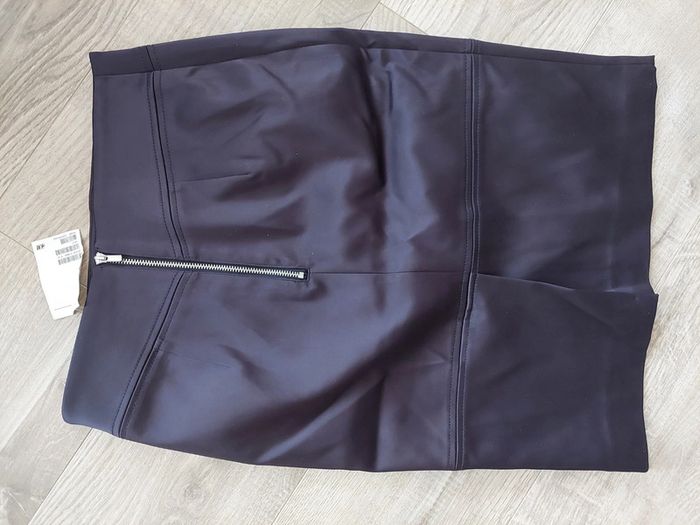 Jupe crayon neuve bleu marine satin avec étiquette h&M t36 - photo numéro 2