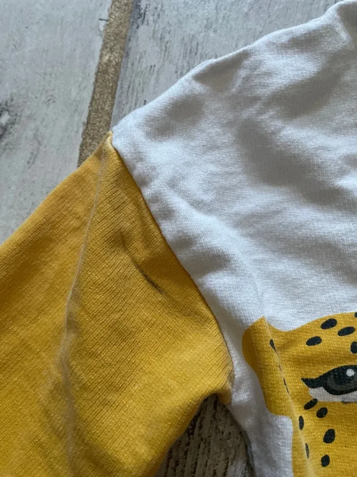 Très joli pull hiver fille 4 ans - photo numéro 3