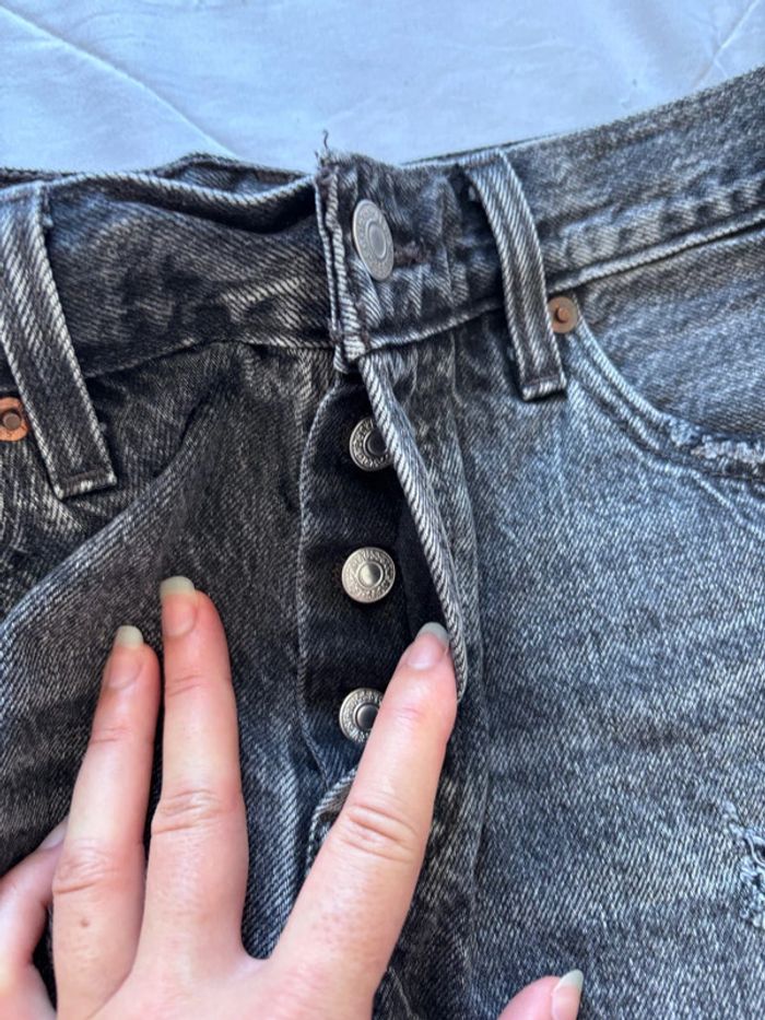 Levi’s 501 vintage court mini destroy W27 / 36‑38 S/M – mi taille gris foncé style cut off - photo numéro 7
