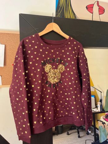 Pull hiver Disney