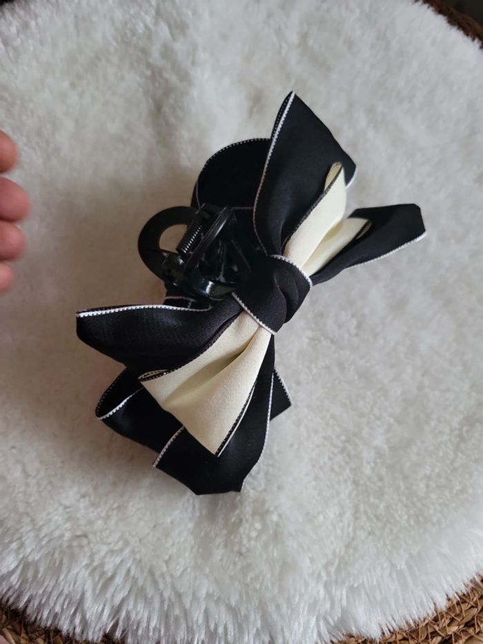 Pince élégante nœud noir et blanc. chic - photo numéro 4