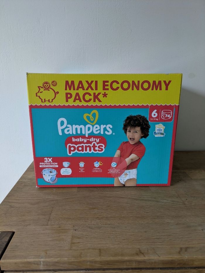 Pampers Baby Dry Taille 6 pants