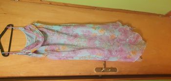 Robe décolleté "bénitier"