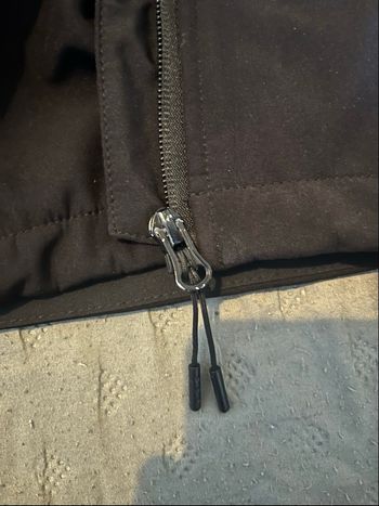 Veste noire gris à capuche taille M