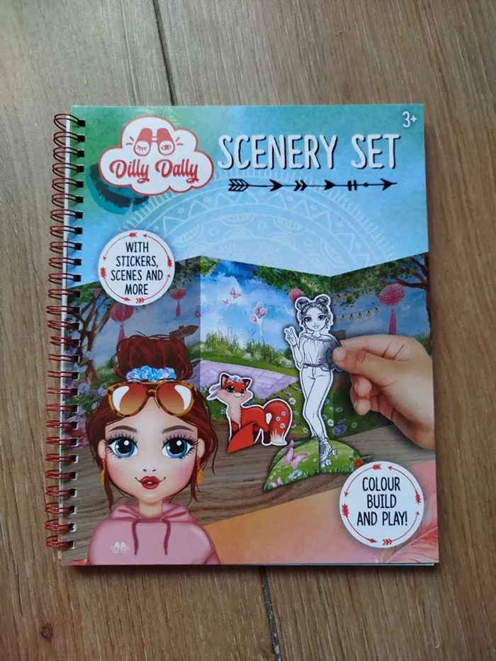 Livre Scenery Set avec stickers et mise en scène neuf