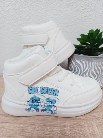 Baskets garçon T 25