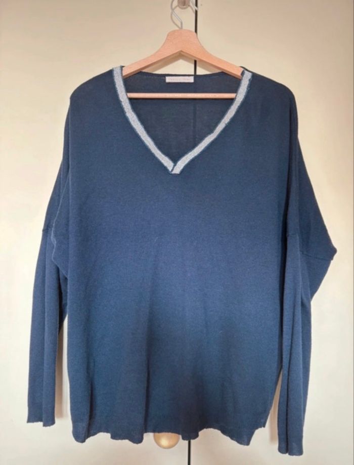 Haut à manches longues col V