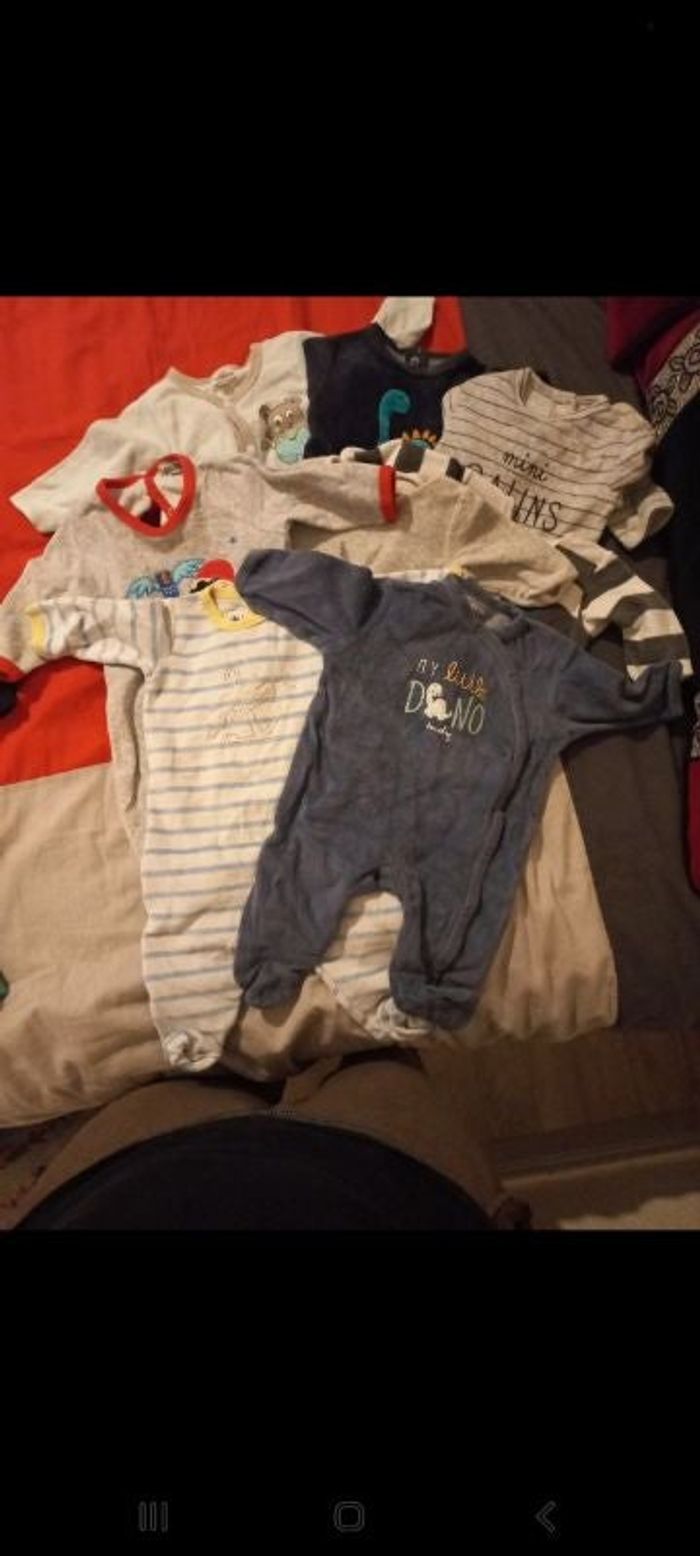 Lot de pyjamas