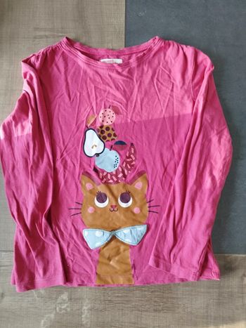 Haut fushia motif chat/fruits