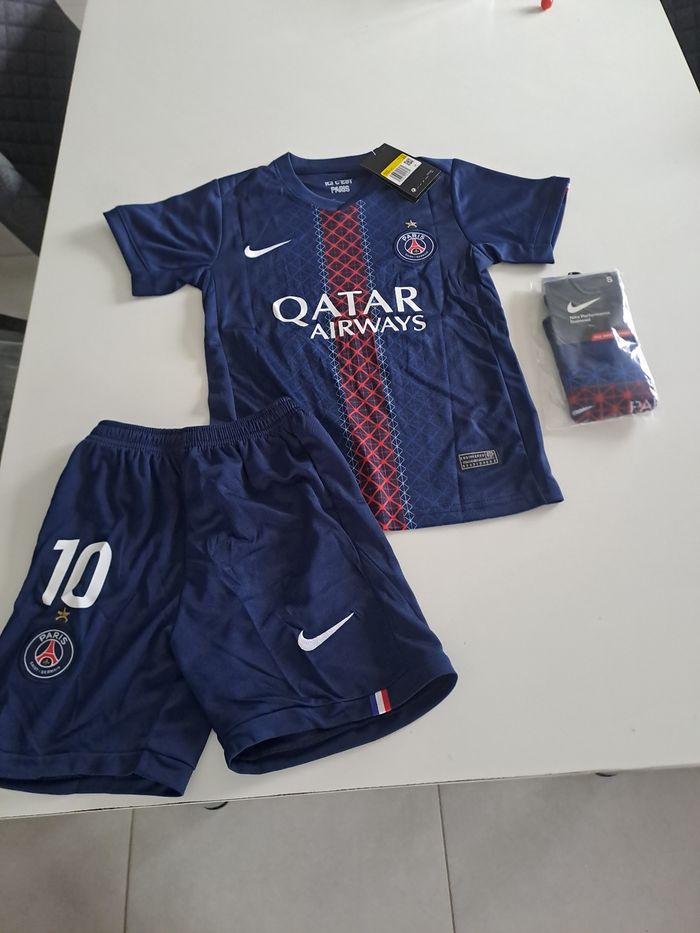 Dembele 10ans psg etoile