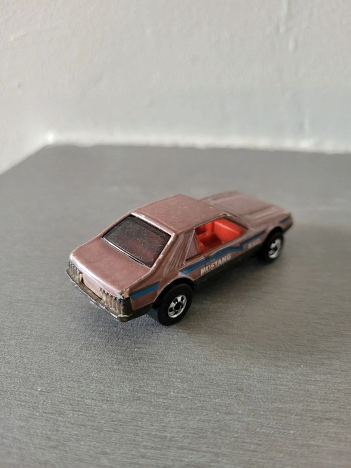 Voiture hot wheels svo mustang 1979 marron - photo numéro 2