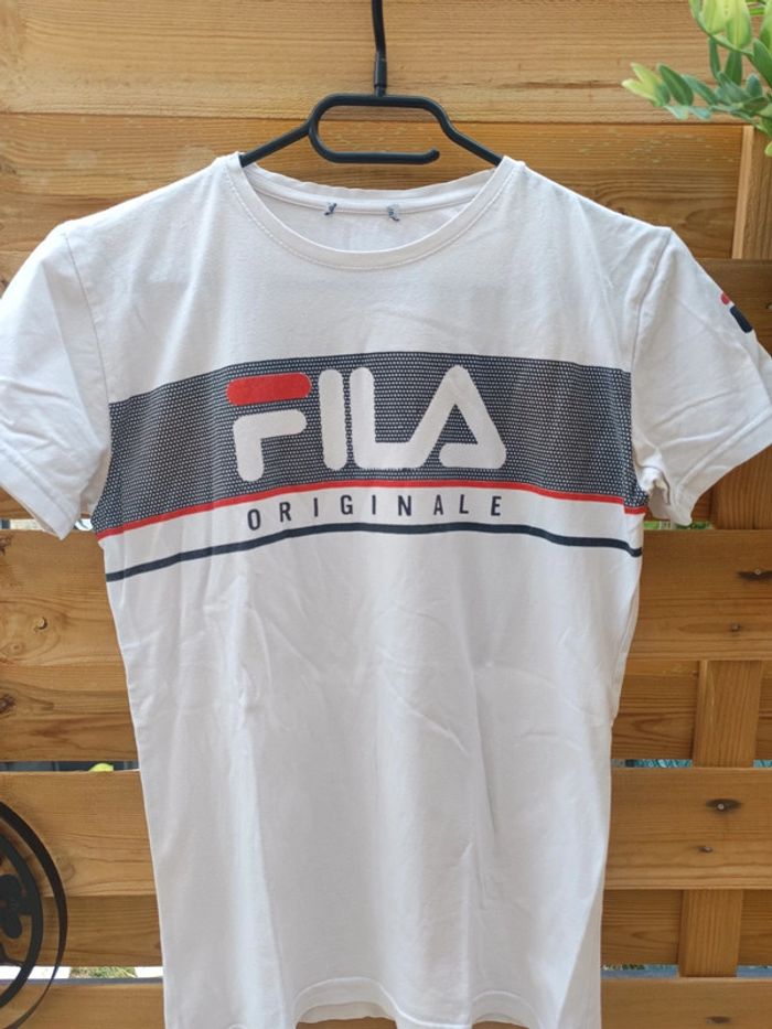 T-shirt Fila taille S - photo numéro 2
