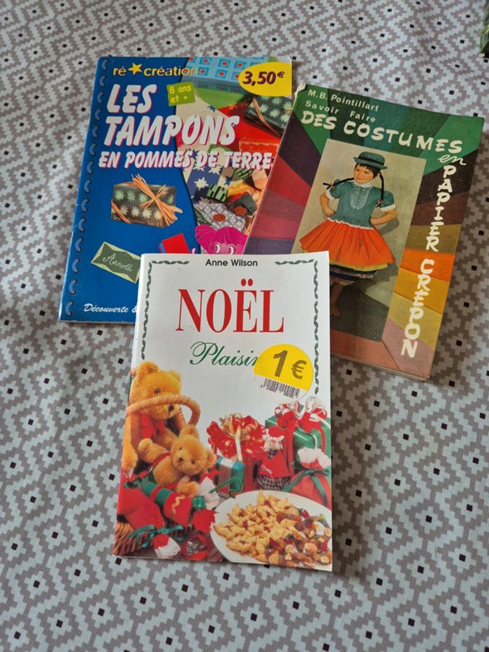 Lot vieux petits livres