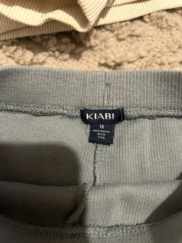 Ensemble kiabi floral bleu 18 mois - photo numéro 10