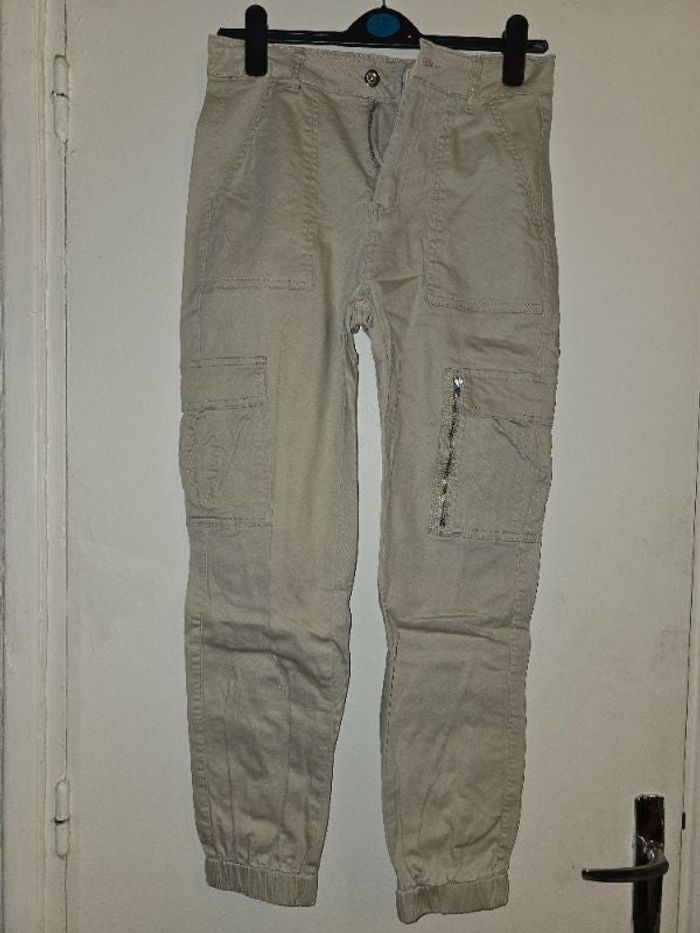 Cargo beige
