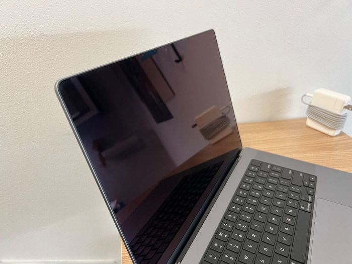 MacBook Pro 16" 2023 - photo numéro 3