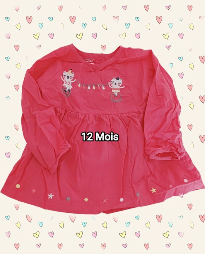 Blouse brodée bébé. 12 mois. DPAM.