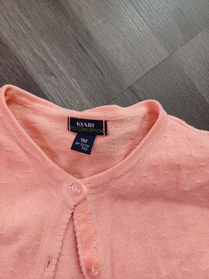 Lot 3 gilets 9  mois - photo numéro 7