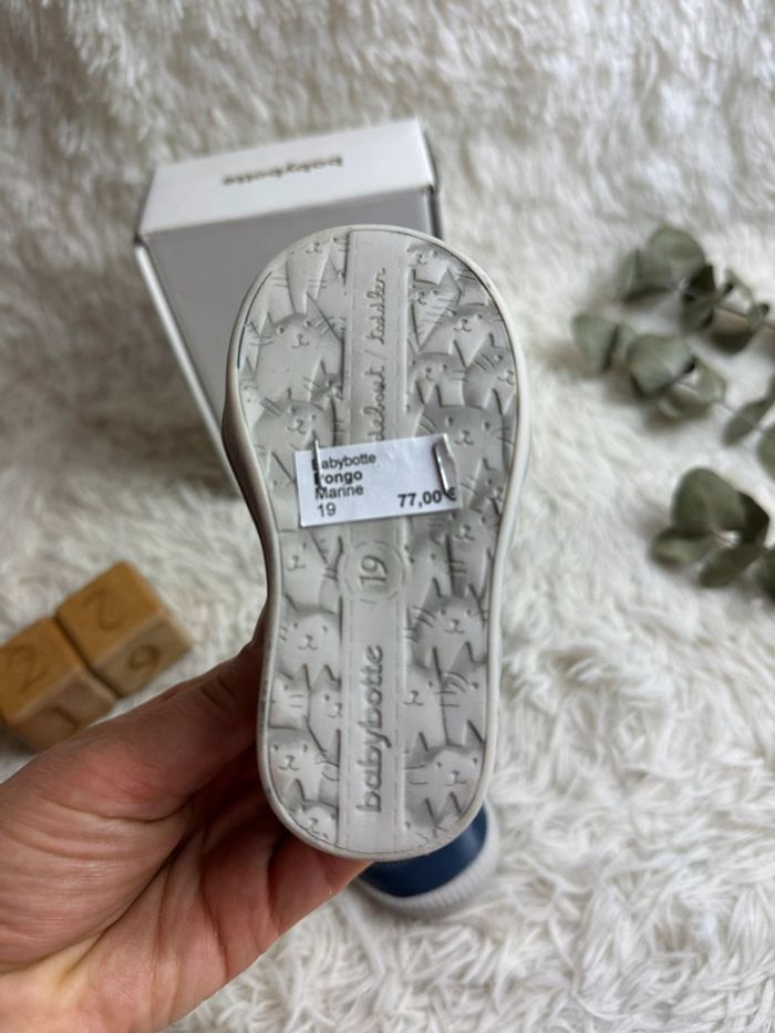 Paire de chaussures bleu Babybotte taille 19 - photo numéro 6