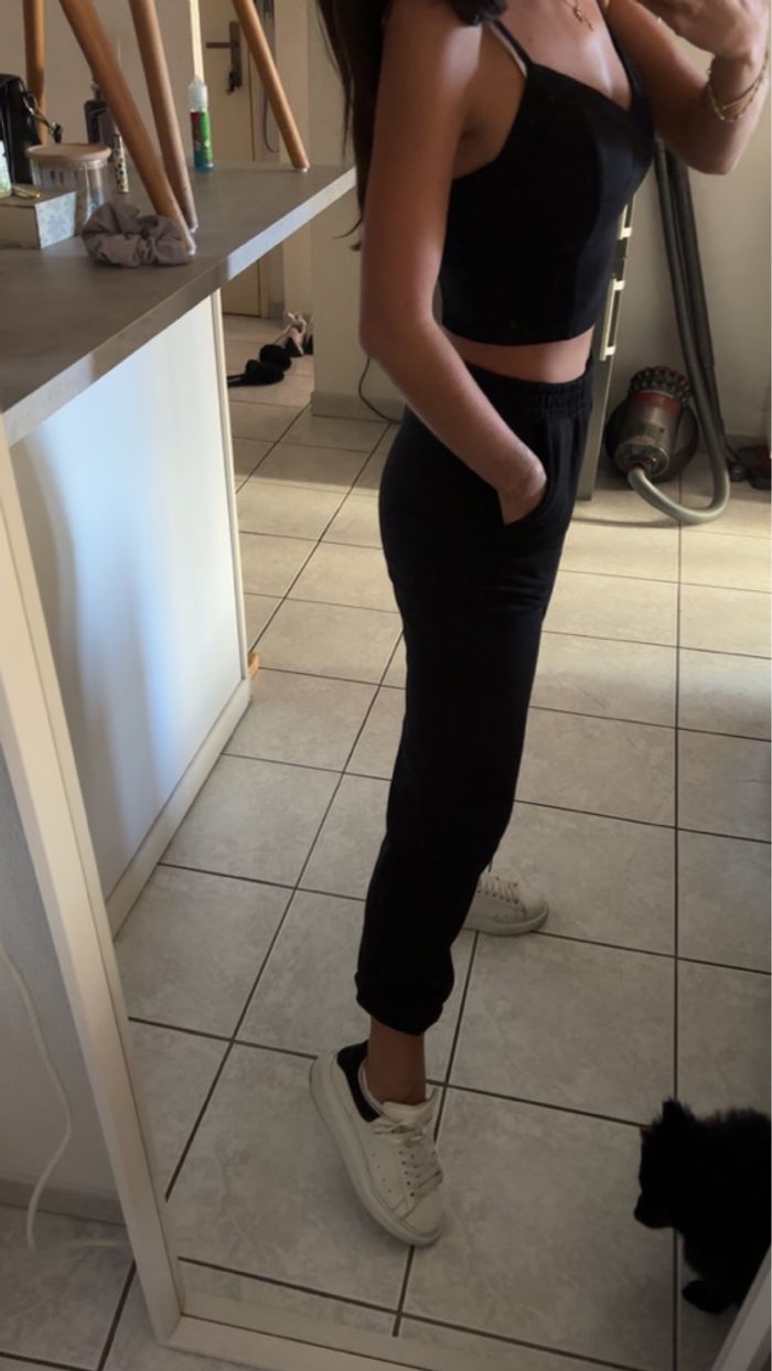 Jogging Noir - photo numéro 3