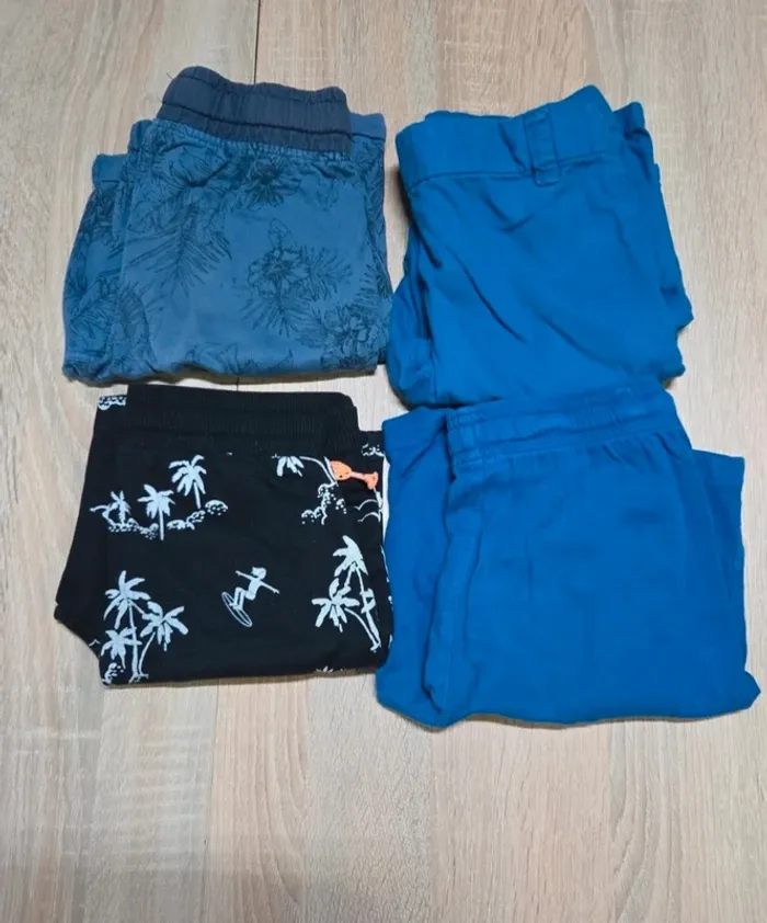 Lot de 4 shorts đž 6 ans