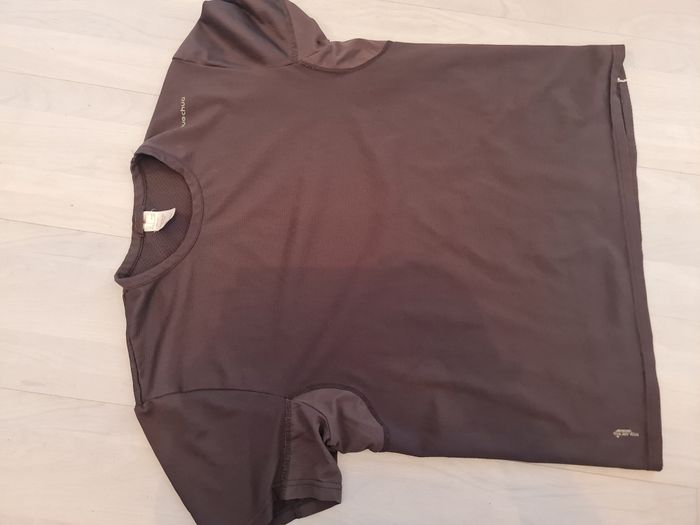 Tee-shirt Homme Quechua gris foncé Taille XL