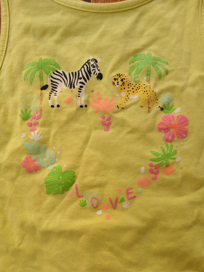 2 t-shirts sans manches - photo numéro 4