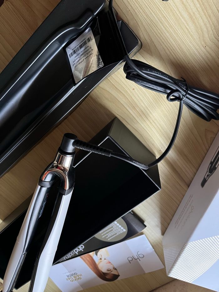 Lisseur GHD Platinum+ blanc – NEUF - photo numéro 3