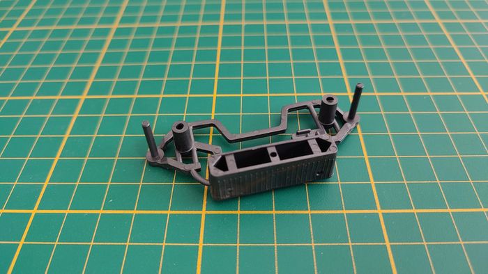 Support axe de roue pièce détachée miniature Bburago Burago Ferrari GTO 1962 1/18 1/18e 1/18ème #C48 - photo numéro 2