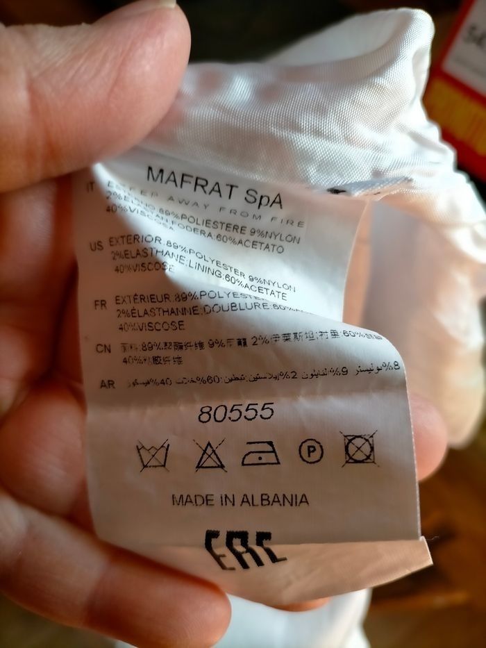 Superbe robe Gianfranco Ferre 4 ans - photo numéro 4