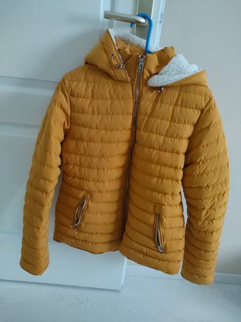 Doudoune femme taille 40 en très bon état