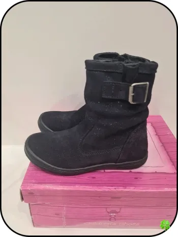 Chaussures Norvik taille 28