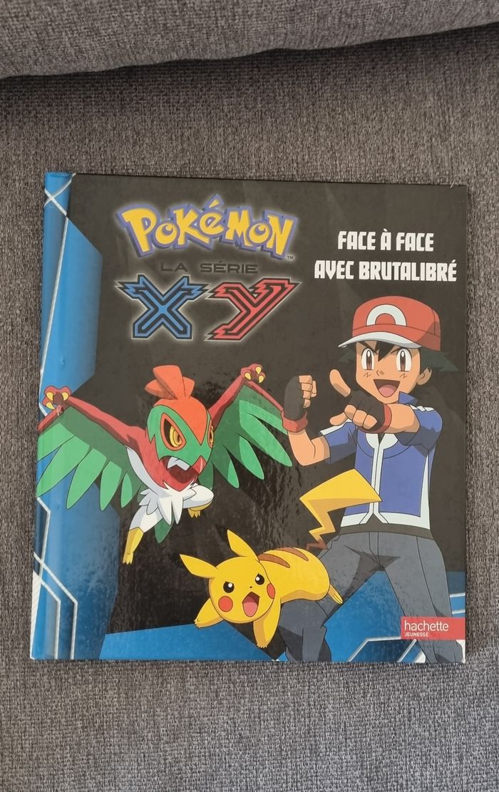 Lot de figurines pokemon + livre - photo numéro 6