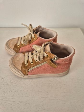 Chaussures montantes daim + cuir fille pointure 23 Bopy