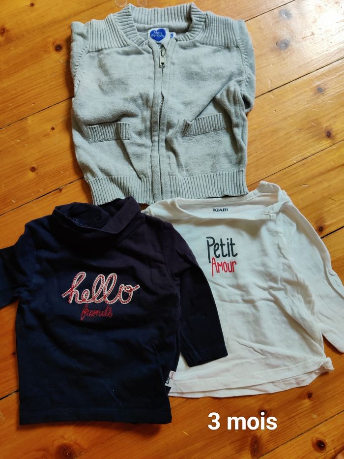 1 gilet, 4 t-shirts ML et MC garçon 3m