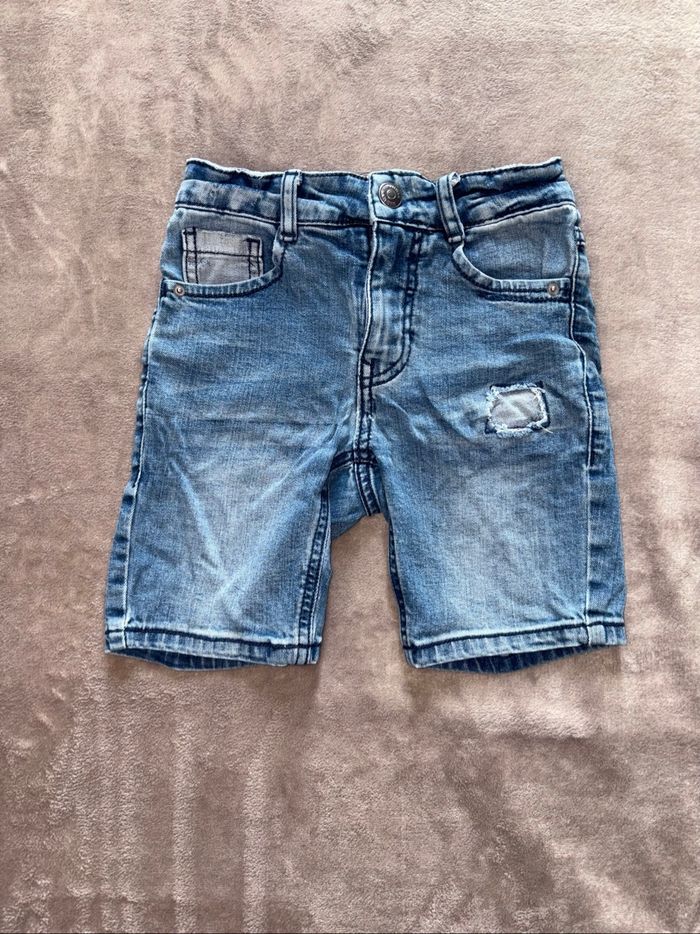 Lot de 16 vêtements garçon taille 6 ans en très bon état - photo numéro 4