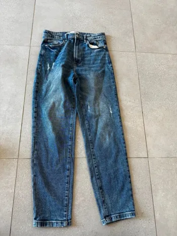 Jean Stradivarius, taille 38, très bon état 36x95cm