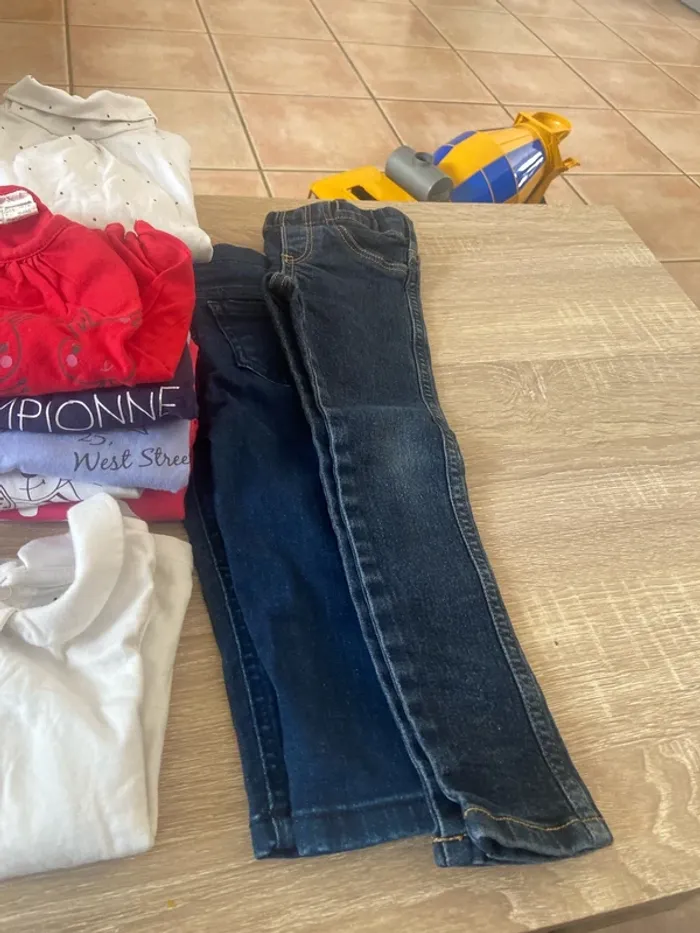 Gros lot fille 18mois (24 pièces) - photo numéro 4