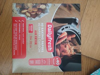 Lot de 40 feuilles rondes anti adhésives pour air fryer (PRODUIT NEUF)