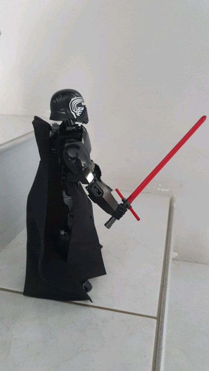 Lego 75117 star wars Kylo Ren - photo numéro 3