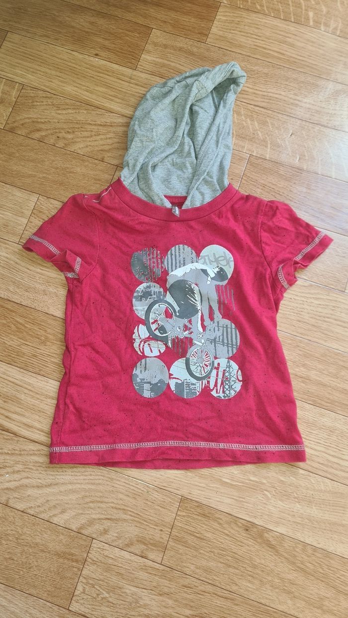 T-shirt capuche 2 ans