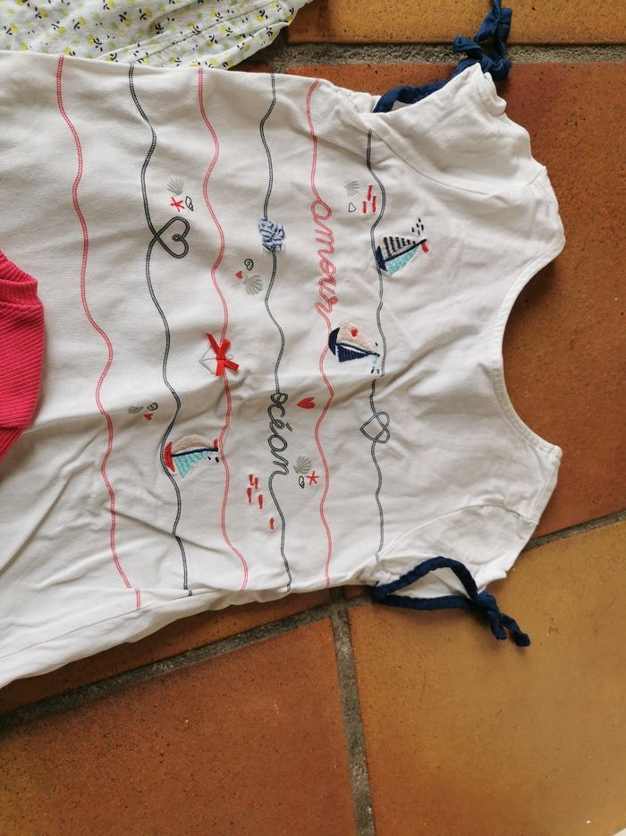 Lot de 4 tee shirt 5 ans - photo numéro 3