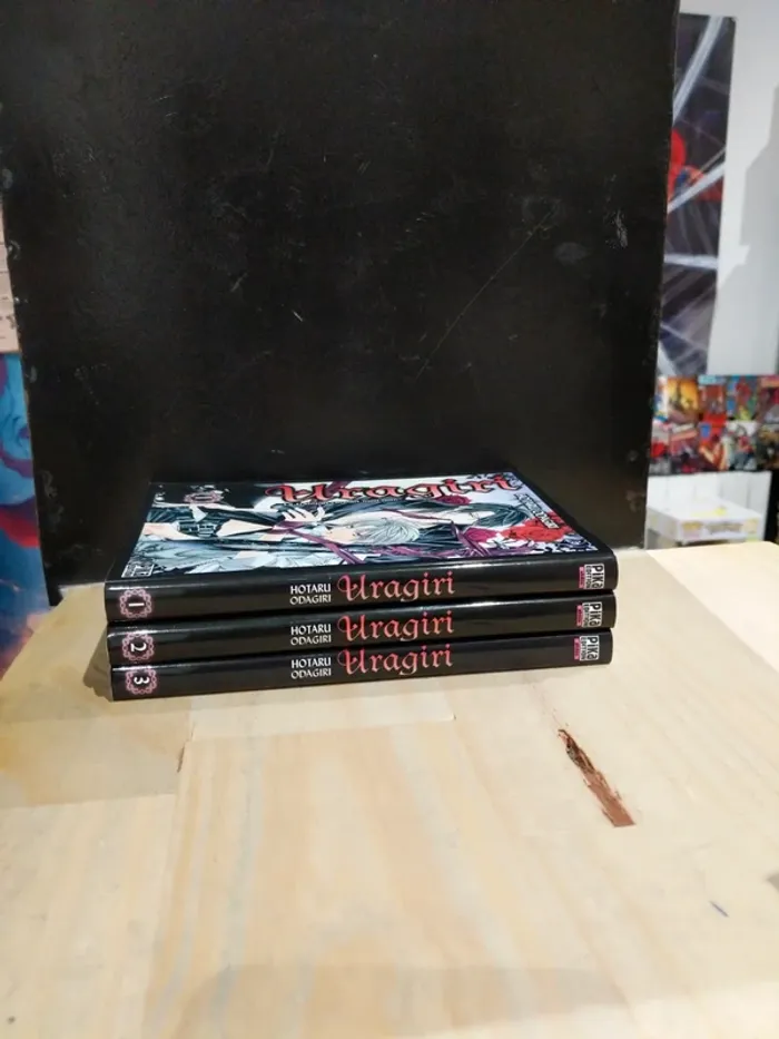 Uragiri – Tomes 1 à 3