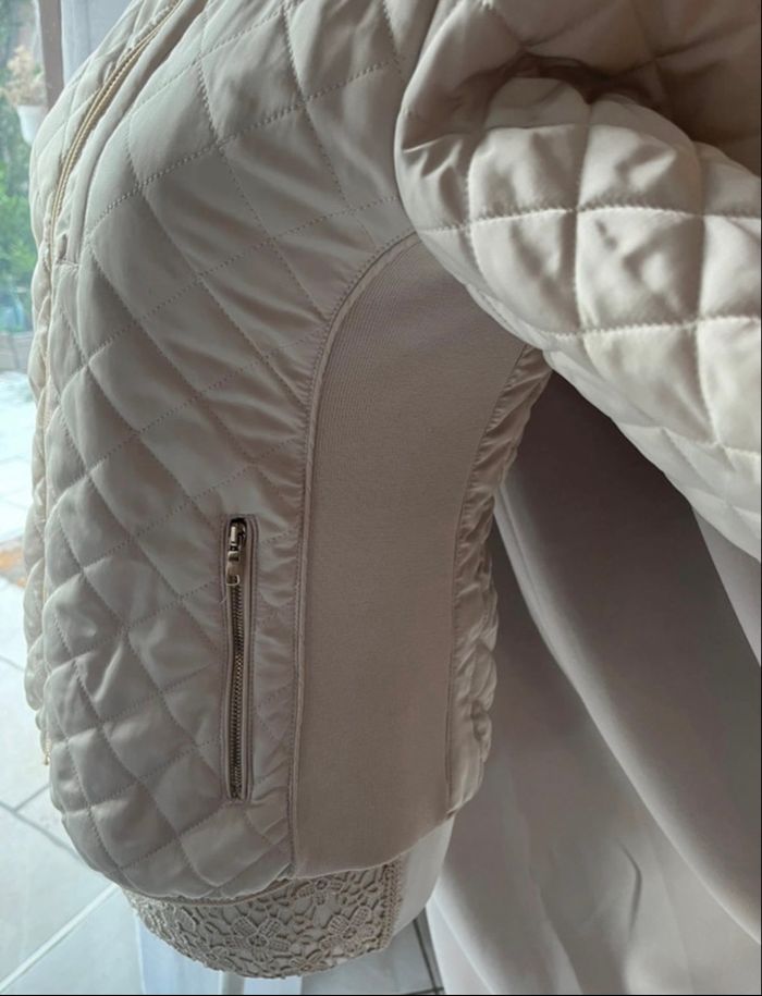 Veste matelassée crème Zara