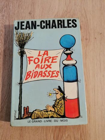 La foire aux bidasses, livre de Jean-Charles