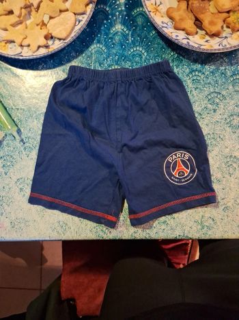 Short paris saint Germain 3/4 ans *