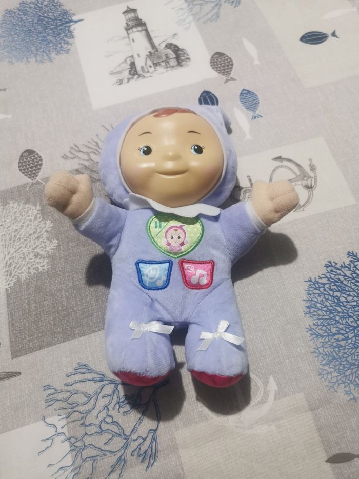 Poupée d'éveil vecth