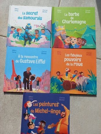 Lot de 5 livres Mcdo